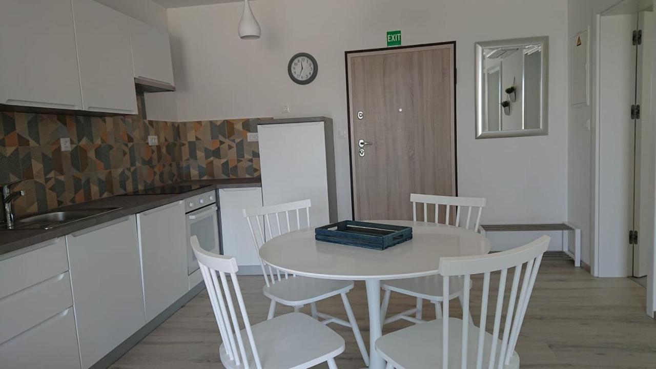 Irena Apartment Cres Exterior photo