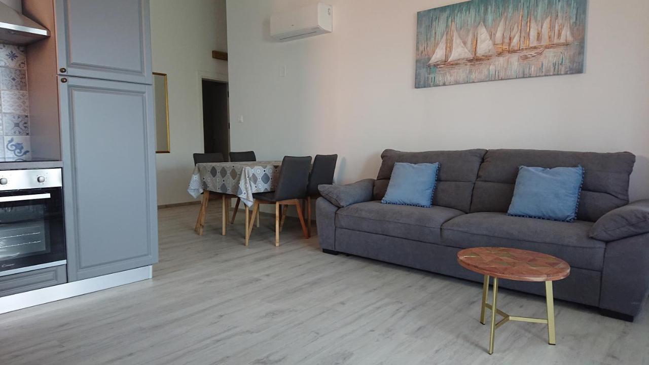 Irena Apartment Cres Exterior photo